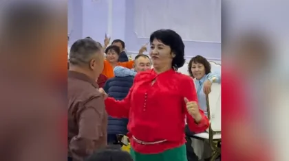 «Я даже испугалась»: необычный танец женщины на тое обсуждает Казнет (ВИДЕО)