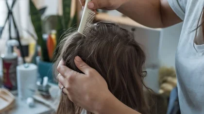 Волосы начали выпадать, кожа жечь: в Актау ребенок пострадал после процедуры в салоне