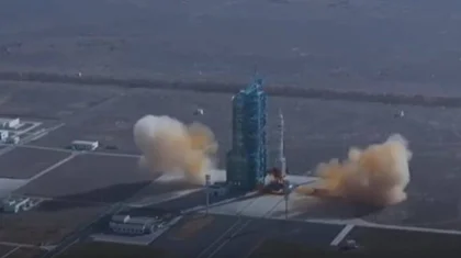 Китайский корабль «Шэньчжоу-22» успешно стартовал и пристыковался к орбитальной станции (ВИДЕО)