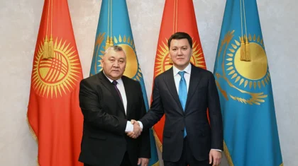 Ерлан Карин встретился с госсекретарем Кыргызстана в Алматы