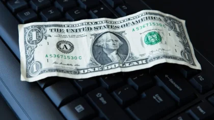 Курс доллара снизился до 516 тенге на биржевых торгах в Казахстане