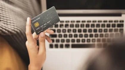 21-летняя девушка получила больше 400 переводов от наркосбыта на карту в Атырау