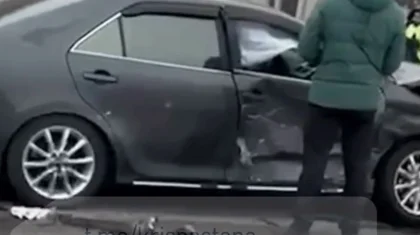 Toyota после столкновения с Geely сбила пешеходов в центре Астаны (ВИДЕО)