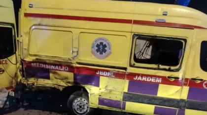 Смертельное ДТП с участием машины скорой помощи произошло в Алматы (ВИДЕО)