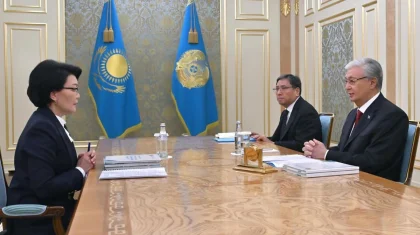 «Число снизилось на 30%»: глава Минтруда рассказала Токаеву о получателях АСП