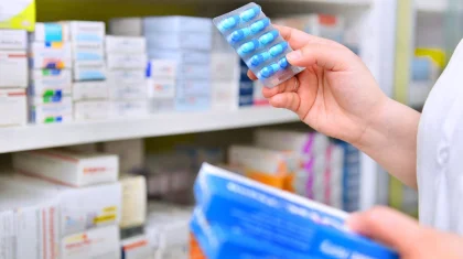 Минздрав заявил о 12-процентном снижении цен на лекарства в аптеках