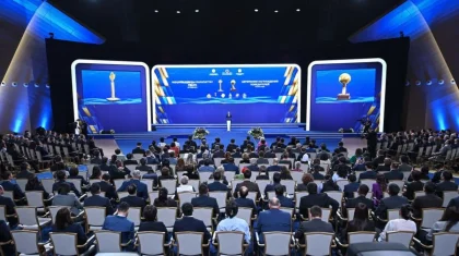 Бюрократия неизбежно, бесповоротно должна уйти в прошлое, заявил президент