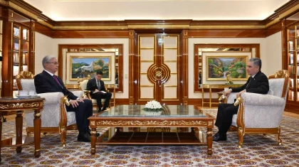 Касым-Жомарт Токаев прибыл в Ашхабад