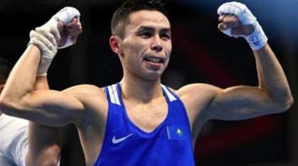 Боксер Сакен Бибосынов завоевал первое на чемпионате мира IBA в Дубае «золото»