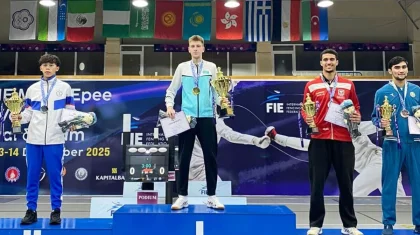 Казахстанский шпажист завоевал золото этапа Кубка мира в Ташкенте