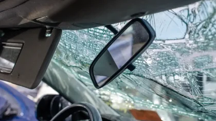 Наехал на прицеп: водитель погиб в ДТП в Алматы