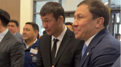 Головкина и Шавката Рахмонова закидали конфетами в Кокшетау (ВИДЕО)