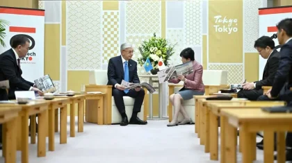 ИИ и умные города: о чем говорили Токаев и губернатор Токио (ВИДЕО)