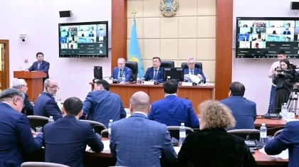 Треть законопроектов инициировали депутаты: как Мажилис усиливает диалог с обществом