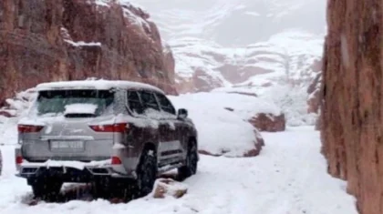 В пустынях Саудовской Аравии выпал снег (ВИДЕО)