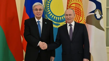 Токаев прибыл в президентскую библиотеку Ельцина для участия в саммите ЕАЭС