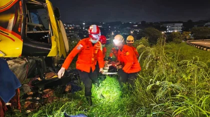 Не менее 16 человек погибли при аварии пассажирского автобуса в Индонезии