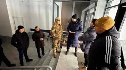 «Нет контроля»: пожар в многоэтажке Костаная оставил 40 семей без электричества