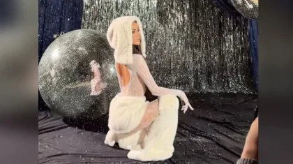 Актриса Акбота Сейтмагамбет подверглась критике в сети из-за образа Снегурочки (ВИДЕО)