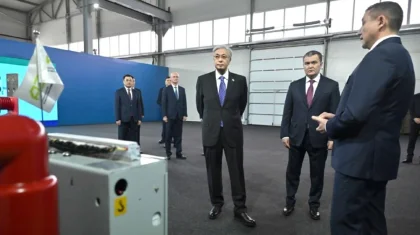 Токаев посетил выставку промышленных предприятий в Астане (ФОТО)