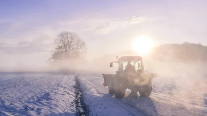 Трагедия в Акмолинской области: рабочий погиб под колесами трактора