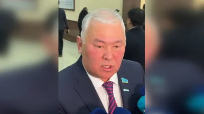 Без онлайн-кредитов и с гарантией на жилье: какие законы защитили казахстанцев в этом году