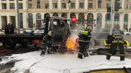 Эвакуатор загорелся в Астане: пожар потушили за считанные минуты