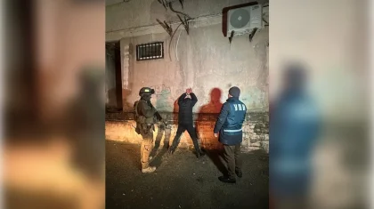 Наркокурьеры попали в ДТП и пытались скрыться от полиции пешком в Актау