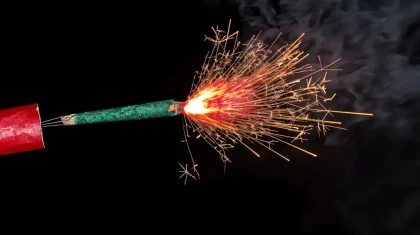 Конфетти в глаз и ожоги от салютов: новогодняя ночь в Актау не обошлась без травм