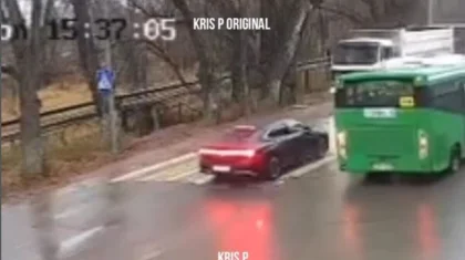 Автомобиль сбил ребенка на пешеходном переходе близ Алматы (ВИДЕО)