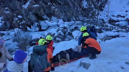 Туристка из Катара получила травму в горах Алматы (ВИДЕО)