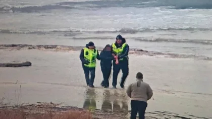 Подросток едва не утонул на глазах у людей в Актау (ВИДЕО)