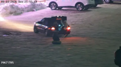 Катал пассажиров на «ватрушке»: автолихач без прав устроил опасные развлечения в Кокшетау (ВИДЕО)