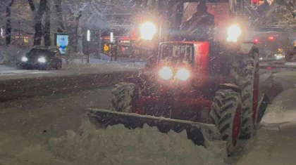 Снегопад продлится двое суток в Алматы: коммунальщики работают в усиленном режиме