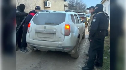 Мужчин, шантажировавших девушку интимными фото, задержали в Жанаозене