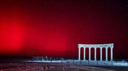 Красное полярное сияние наблюдали в небе жители Мангистау