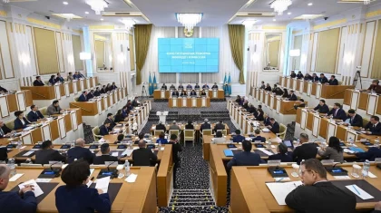 Конституционная комиссия приступила к обсуждению проекта поправок