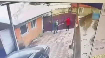Мужчина жестоко избил жену и тещу палкой в Каскелене (ВИДЕО)