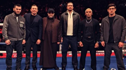 Головкин, Бетербиев, Бивол и Усик порадовали болельщиков совместной фотографией