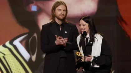 Billie Eilish и Bad Bunny стали главными триумфаторами «Грэмми» в Лос-Анджелесе