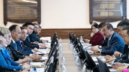 Эксперты обсудили основные положения проекта новой Конституции в стенах ЕНУ