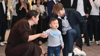 Александр Бублик провел обряд тусау кесер ребенку в Астане (ВИДЕО)