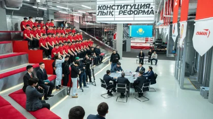 Министр спорта обсудил конституционную реформу с активистами «Дала Қырандары»