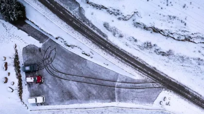 Перегруженные фуры разрушают дороги ЗКО быстрее, чем их ремонтируют