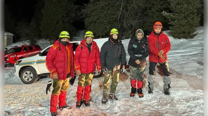 Пять часов на краю отвесной скалы: туриста спасли в горах Алматы (ВИДЕО)