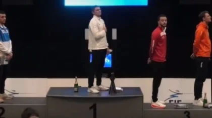 «Мурашки по коже»: фехтовальщики сами спели гимн Казахстана после ошибки организаторов (ВИДЕО)