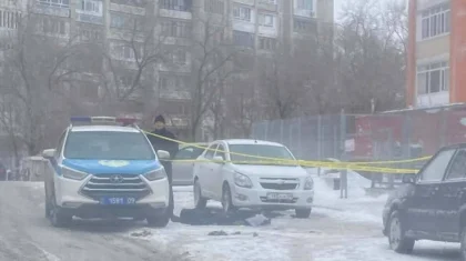 В Караганде найдено тело мужчины во дворе многоэтажек