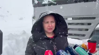 Беременная дальнобойщица застряла на трассе в метель в Жамбылской области (ВИДЕО)