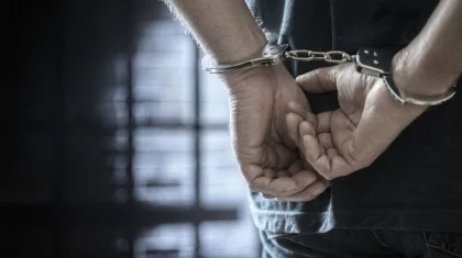 Судоисполнитель присвоил более миллиона тенге должника в Актобе