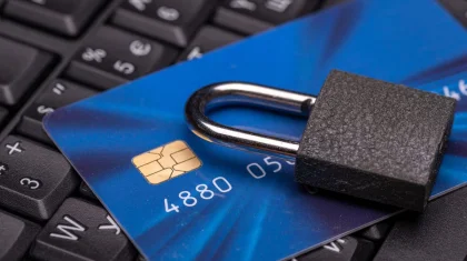 Мошенники блокируют банковские карты казахстанцев: что нужно знать